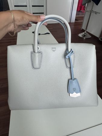 MCM Medium Milla Tote