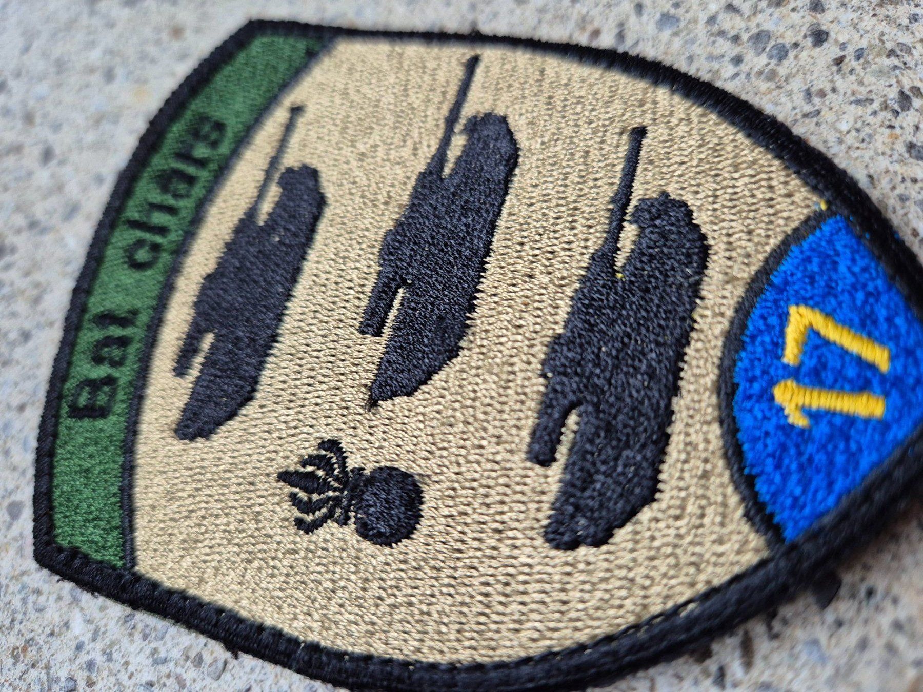 Schweizer Armee Placchette & Badge: *** Badge >Bat chars 17 mit klett *** – Nuovo (secondo la descrizione) da Riedholz venduto da fr_sIruP 1