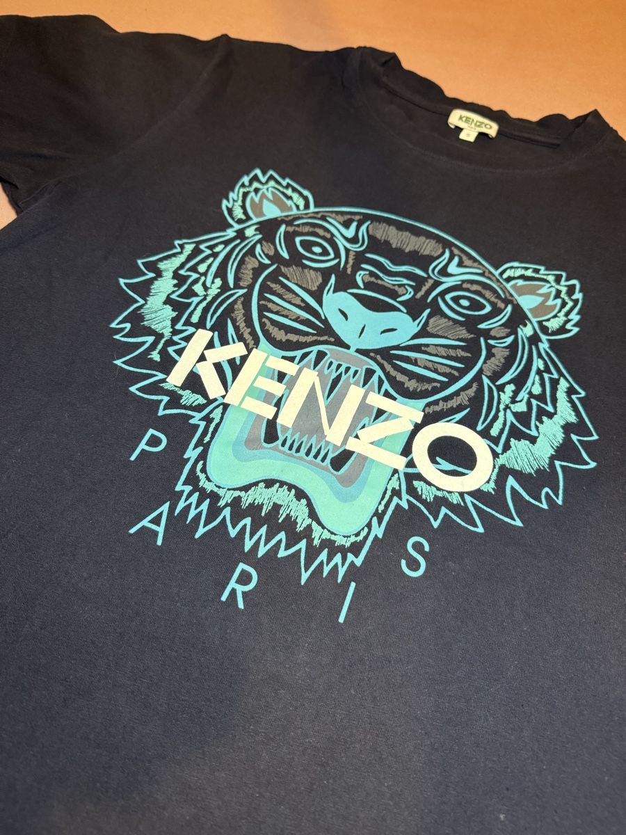 Kenzo T-Shirts: T-shirt Kenzo – Neu (gemäss Beschreibung) aus Châtel-St-Denis von Montclair_Swiss 1