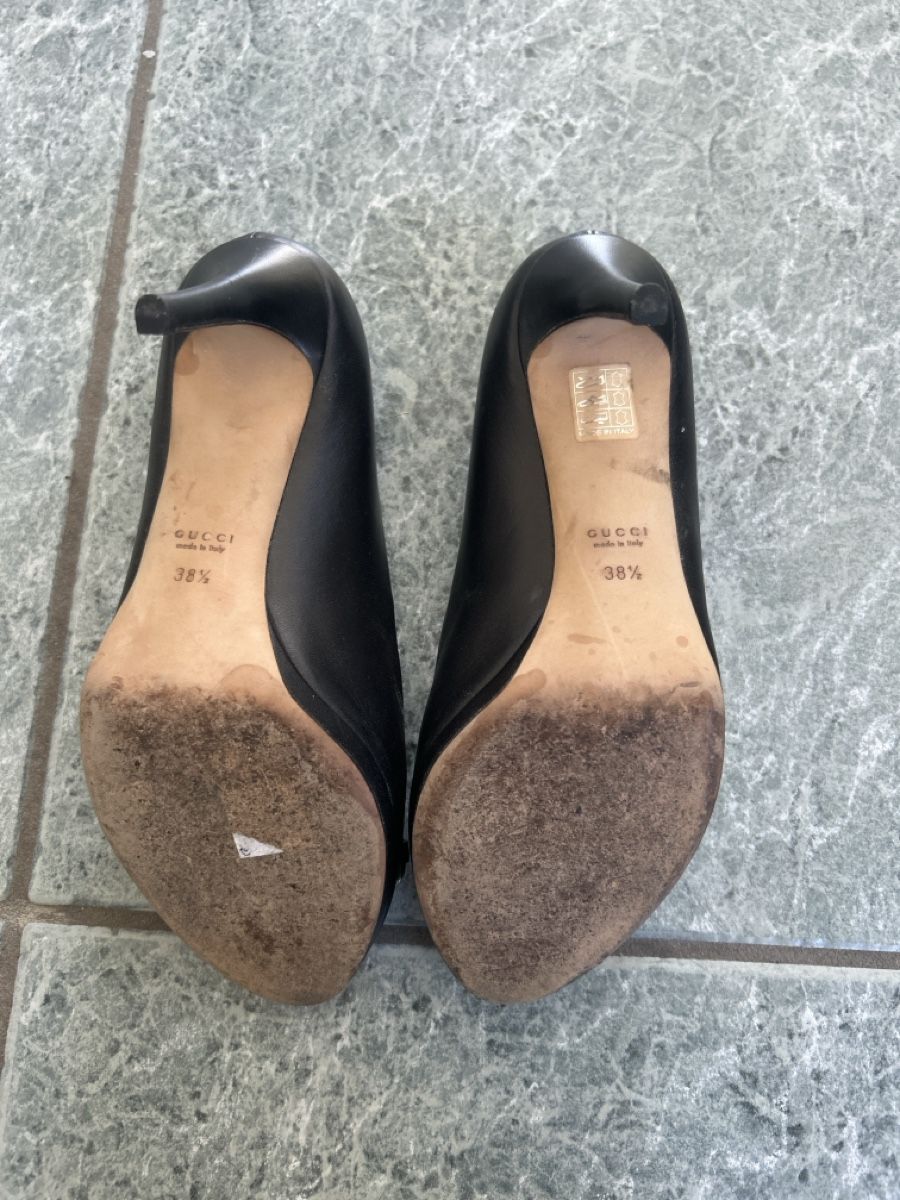 Gucci Damenschuhe: Gucci Scarpa con tacco – Gebraucht aus Montagnola von ste_w9hh 1