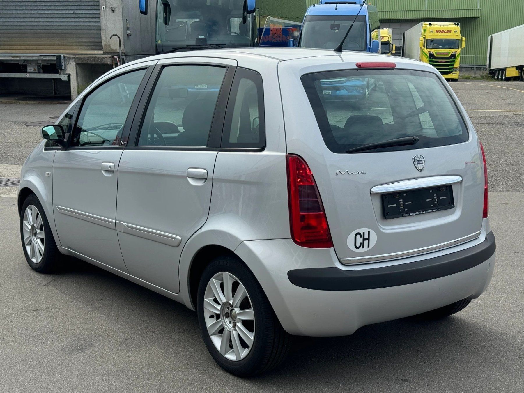 Lancia Autos: Lancia Musa 1.4 16V – D'occasion à Losone par Pmpm 3