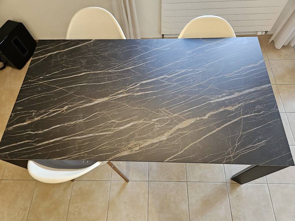 Tavoli: Esstisch Granit marmoriert  – Usato da Hägendorf venduto da mar_gcd5 1