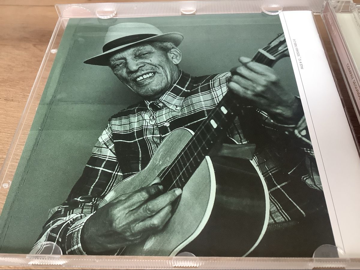 CDs: Compay Segundo - Cien Años De Son (CD) – Gebraucht aus herzogenbuchsee von HIFIANER 3