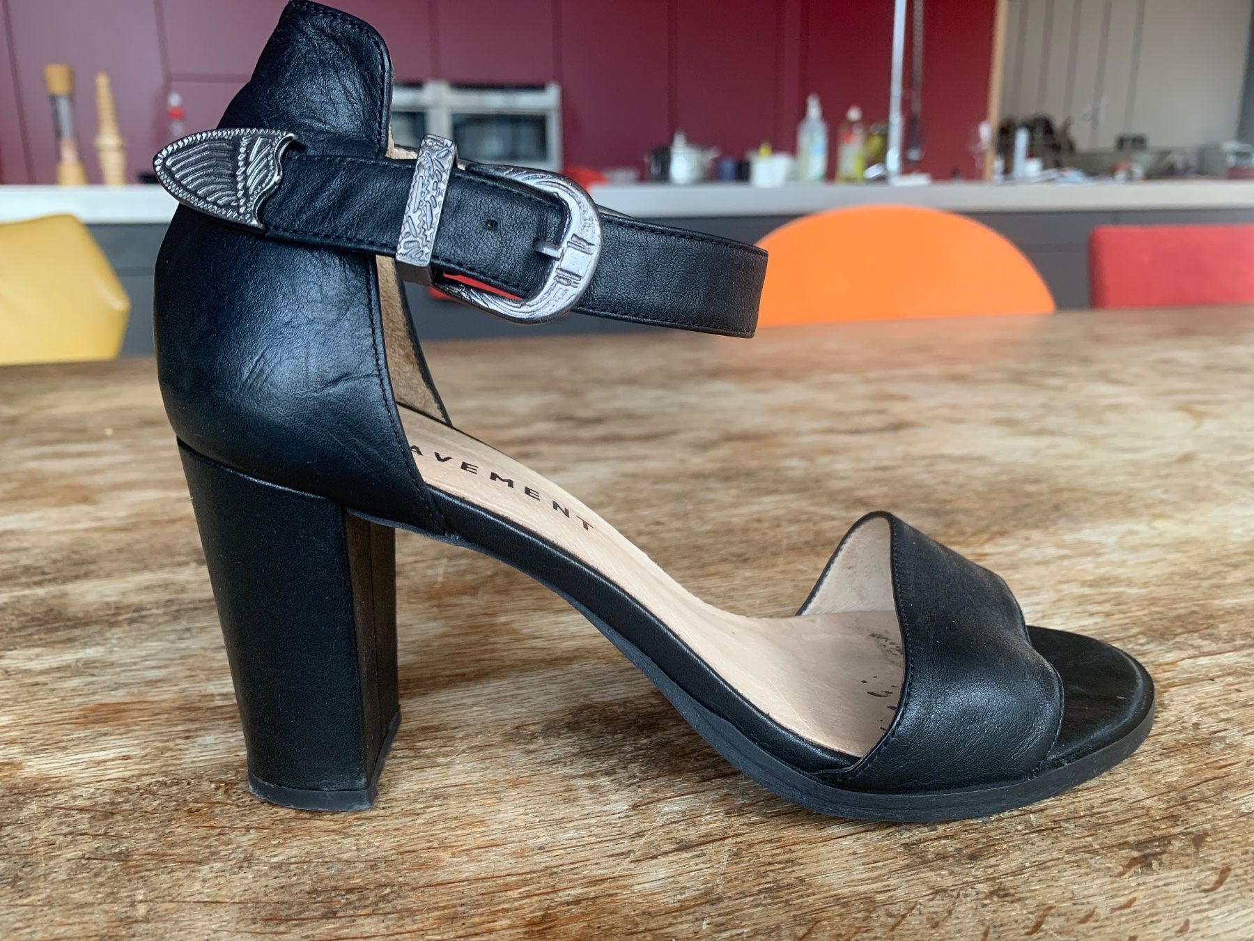 Scarpe da donna: Sandalen Gr.38 – Usato da Rain venduto da 11.