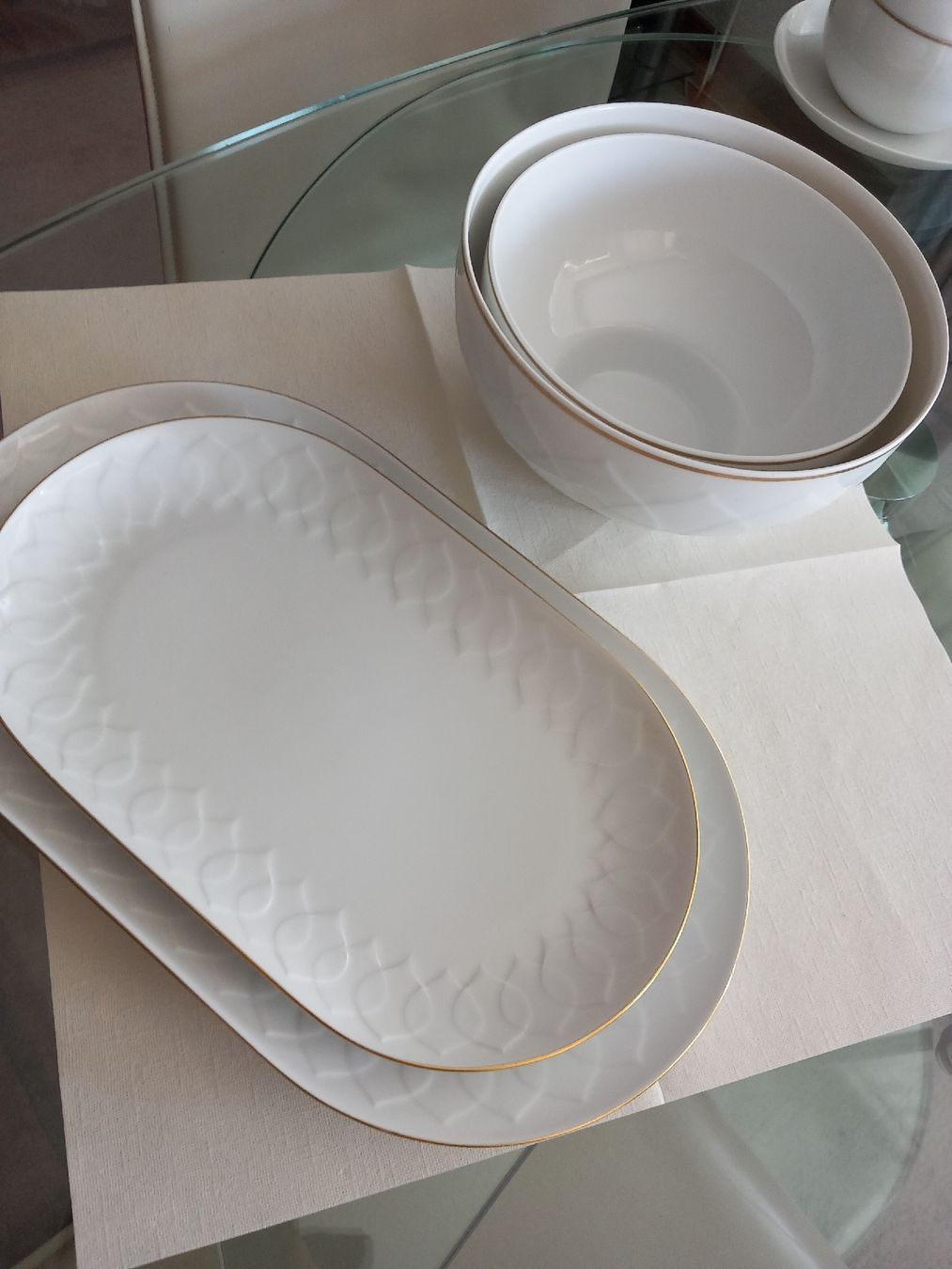 Rosenthal Services de table: Rosenthal Lotus, weiss mit Goldrand  – D'occasion à Reinach AG par dan_9vsl 4
