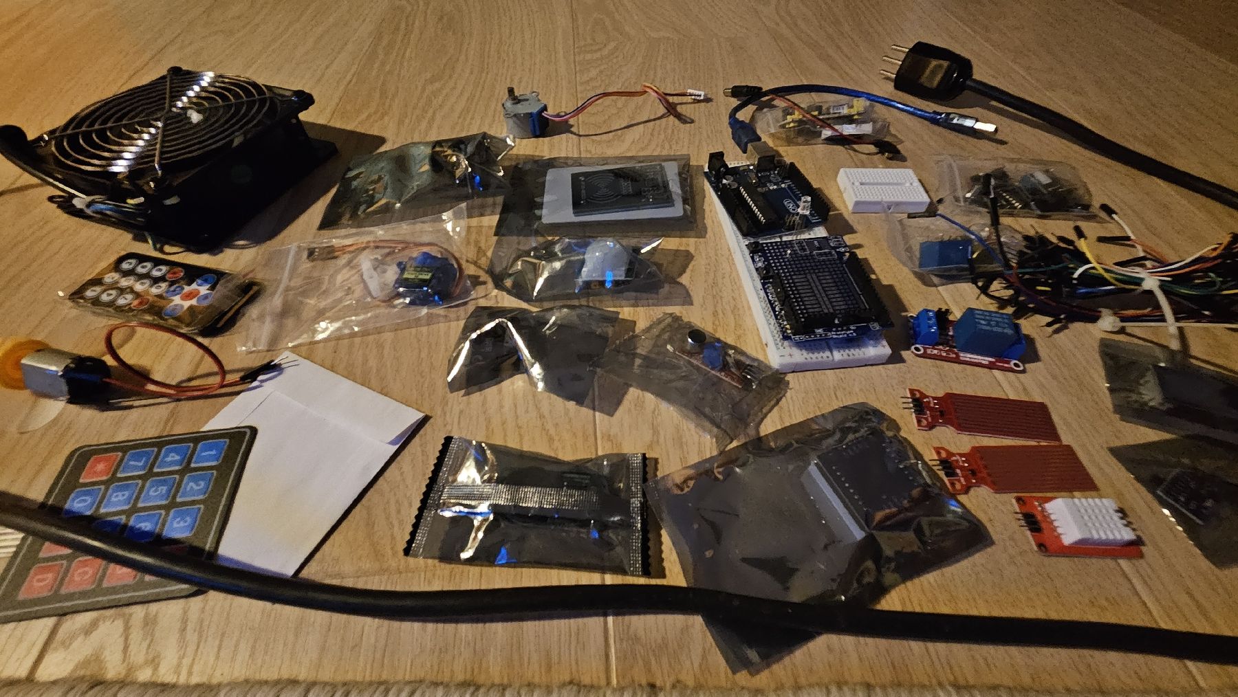 Arduino Elektronikbauteile:  Arduino Set – Gebraucht aus Winterthur von sandman.ch 2
