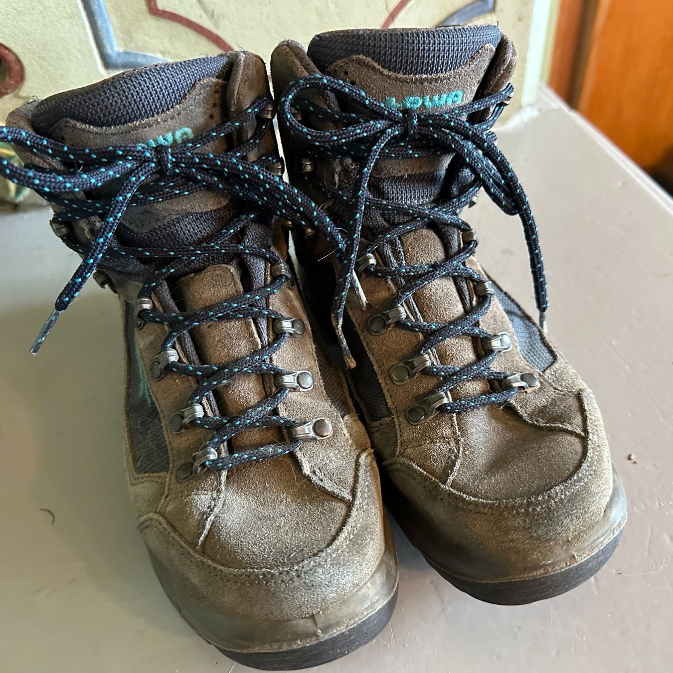Lowa Damenschuhe: LOWA Wanderschuh Gr. 38 / 38.5 – Gebraucht aus Tägertschi von TheChange 4