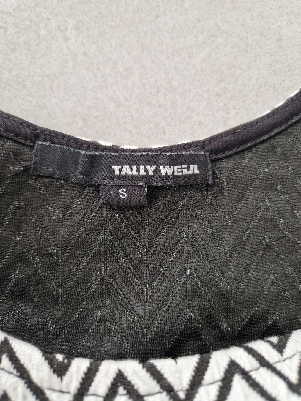 Tally Weijl Top: Top – Usato da Eglisau venduto da Ramii97 2