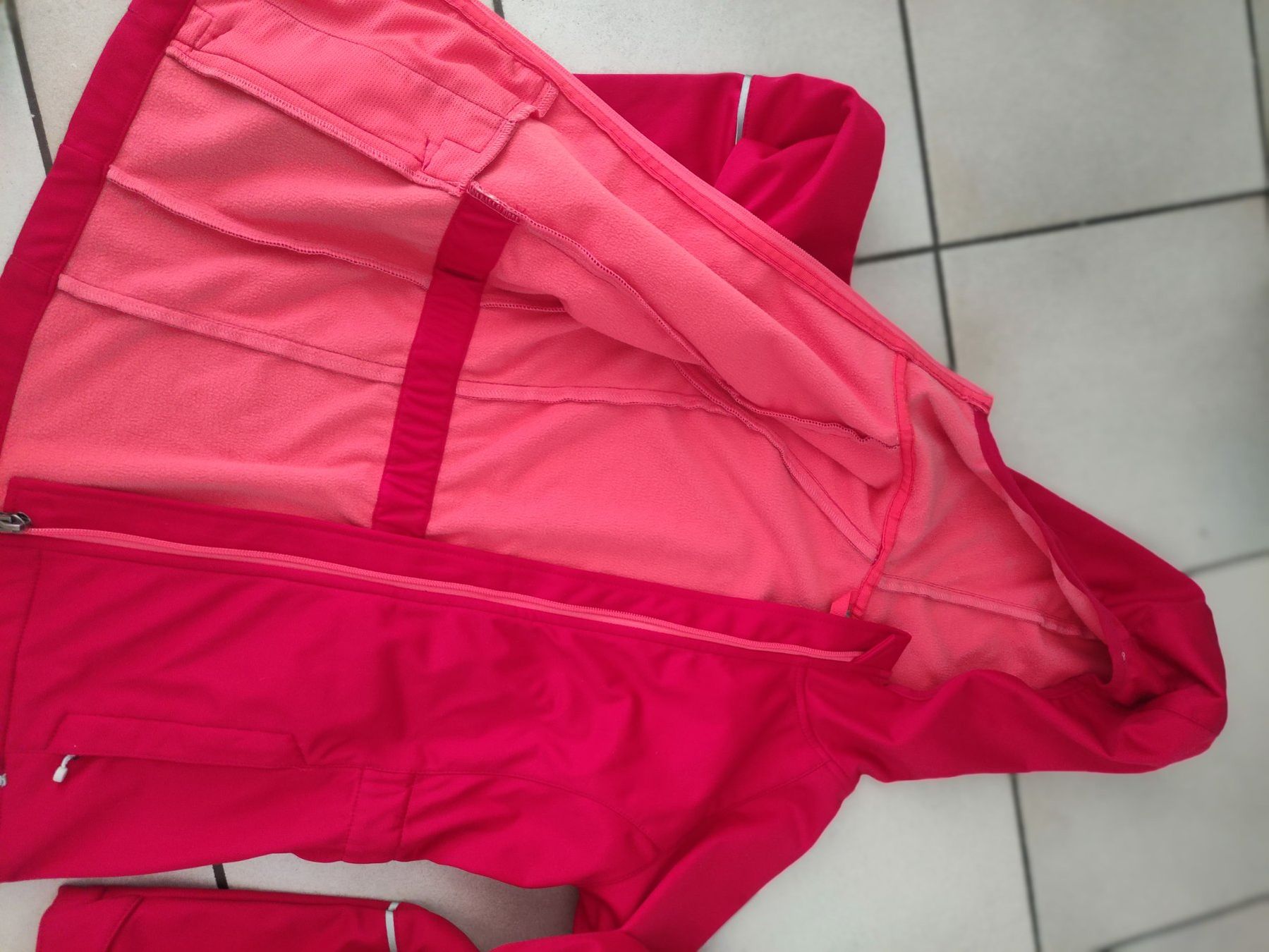 Giacche: Neu Softshell Jacke gr 128 or 140 – Nuovo e nell'imballaggio originale da Dagmersellen venduto da L.Ga. 2