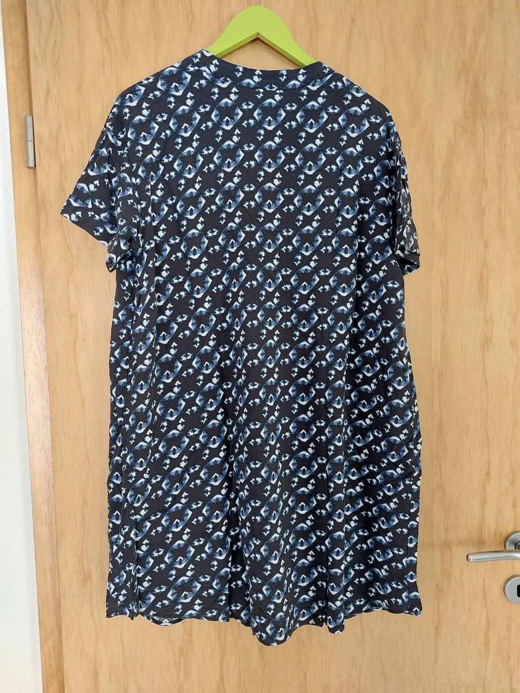 H&M Vestiti: Kleid Gr. M H&M – Usato da Schmitten FR venduto da ReniStern 1