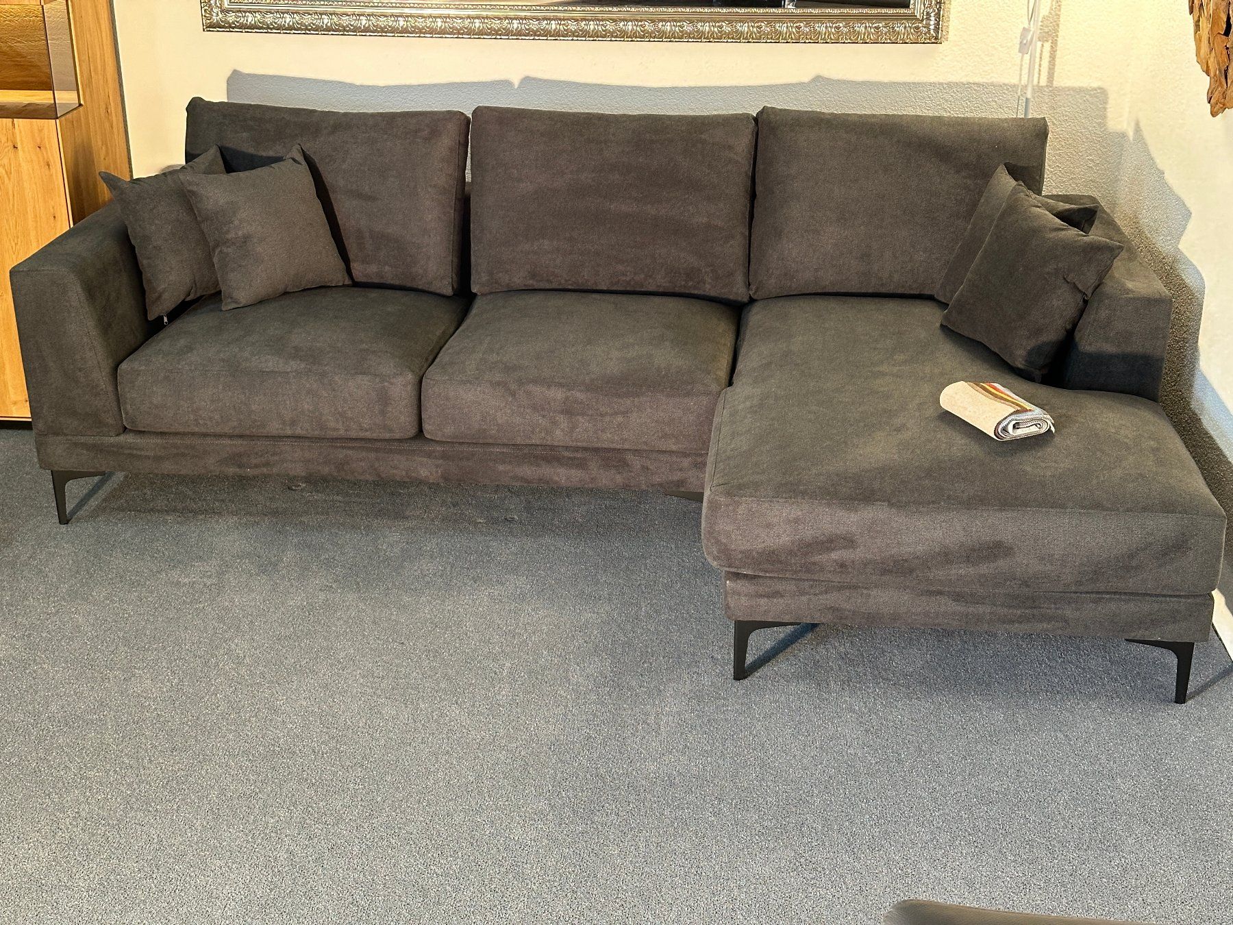 Sofas: Sofa GINO Stoff Aston schwarz 258 x 184 cm – Neu und originalverpackt aus Unterentfelden von moebelrufli 3