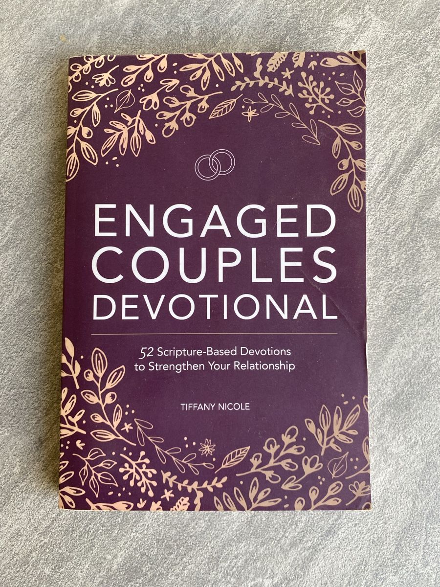 Libri: Engaged couple’s devotional – Nuovo (secondo la descrizione) da Belp venduto da jan_6yvx