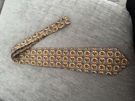 Elegante Seidenkrawatte - Zeitloses Design für den Herbst!