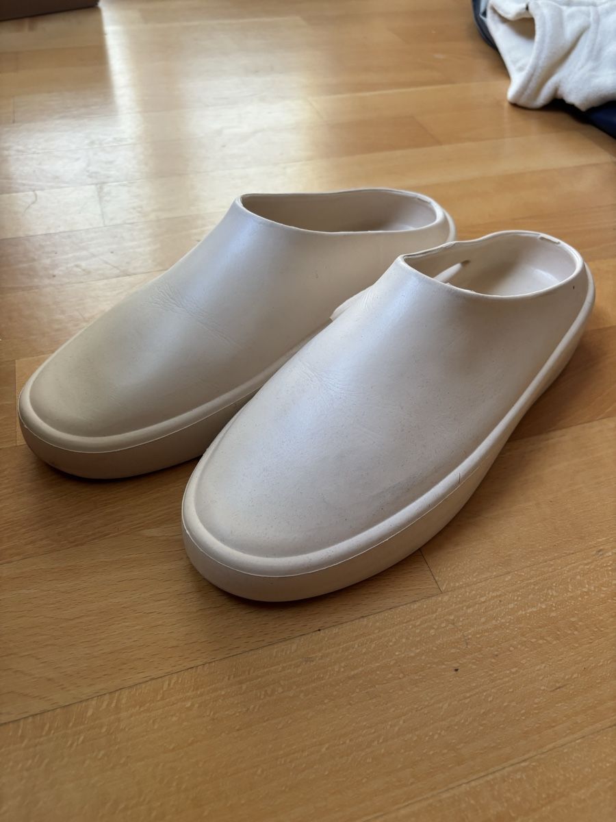 Scarpe da uomo: Slippers – Usato da Chexbres venduto da doe_xns6