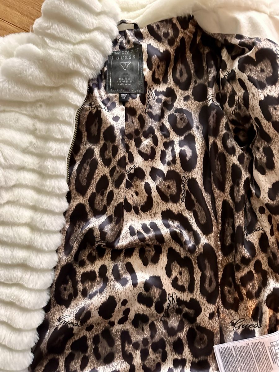 Guess Jacken: Guess Kunstfelljacke Jacke xs – Neu (gemäss Beschreibung) aus Pfaffhausen von Klaras_second_hand 5