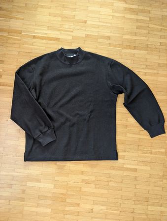 UNIQULO Sweater