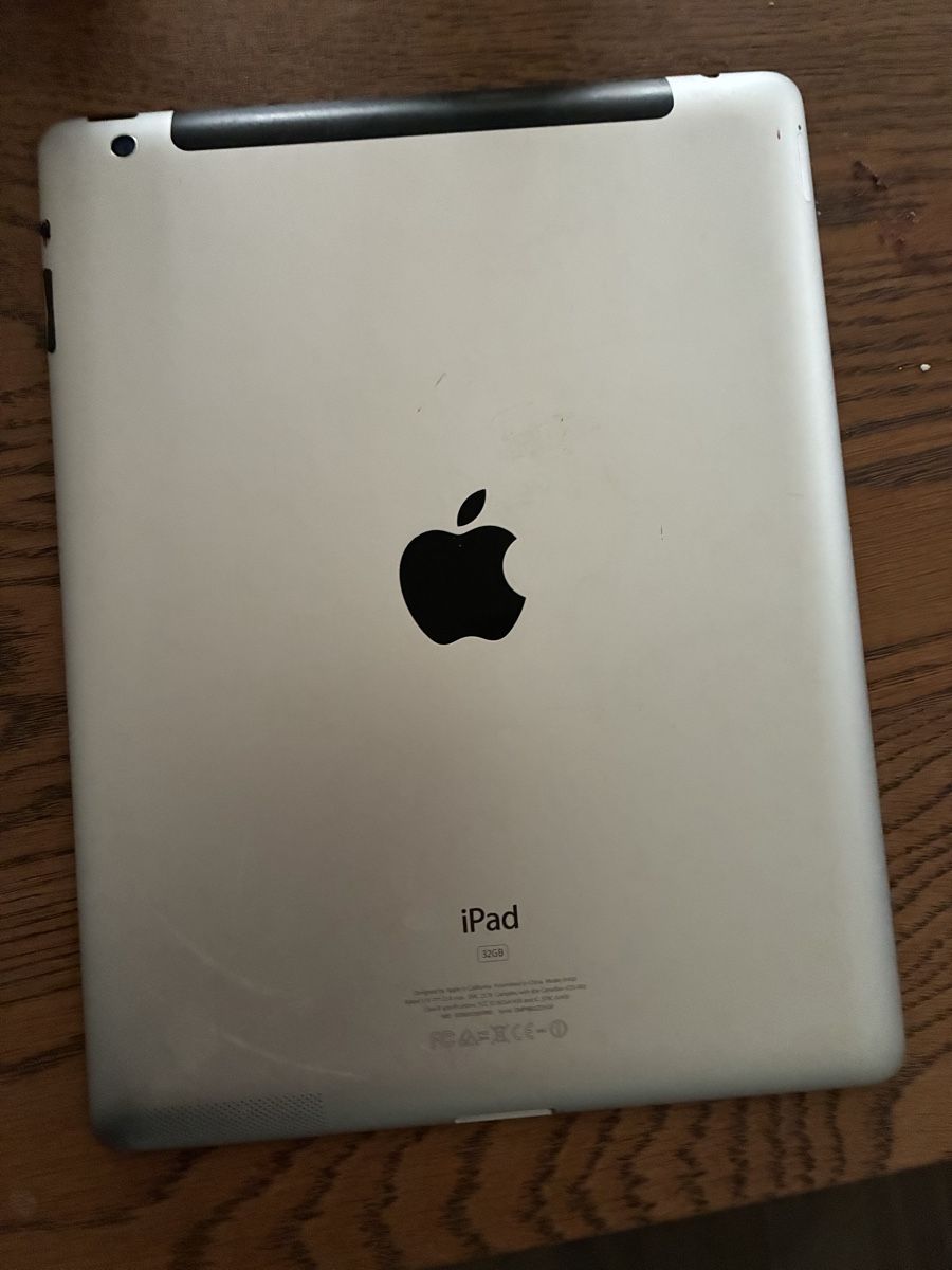 Apple Tablet PC: iPad 3 - alt – Gebraucht aus Saland von Francyherrera 1