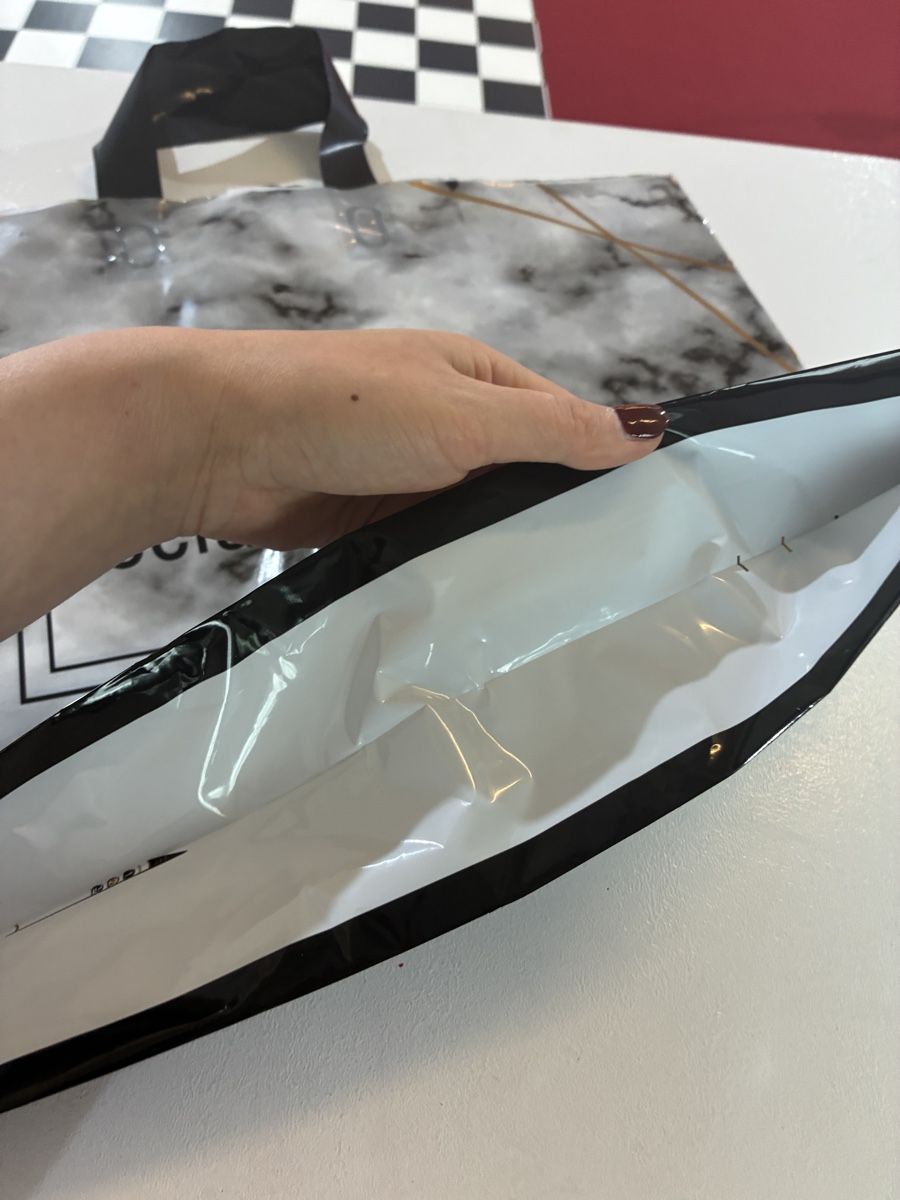 Taschen: Stabile Einkaufstaschen aus recycelbarem Kunststoff – Neu (gemäss Beschreibung) aus Romanshorn von jan_9rdj 6
