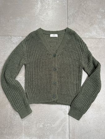 Strickjacke H&M Gr. 158-164 grün
