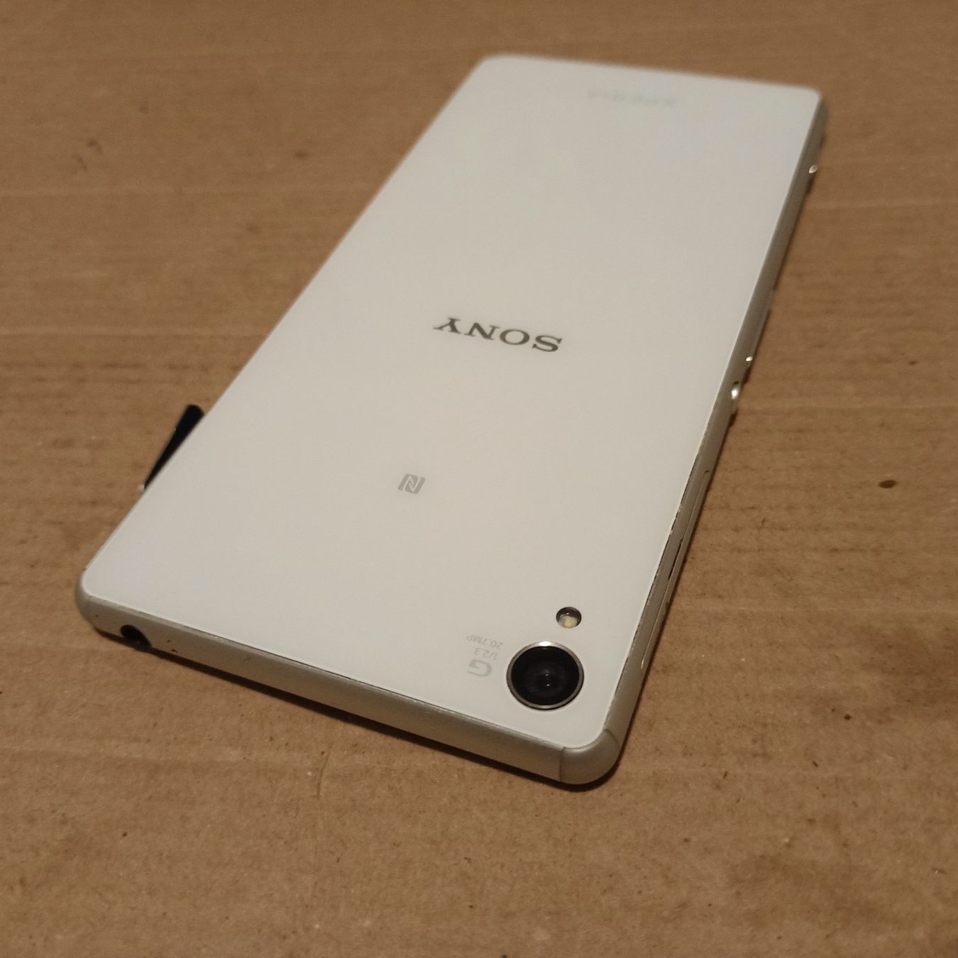 Sony Telefoni cellulari / Smartphones: Android Smartphone ungetestet: Sony Xperia T3 D5103 – Difettoso da Winterthur venduto da Opusco 3