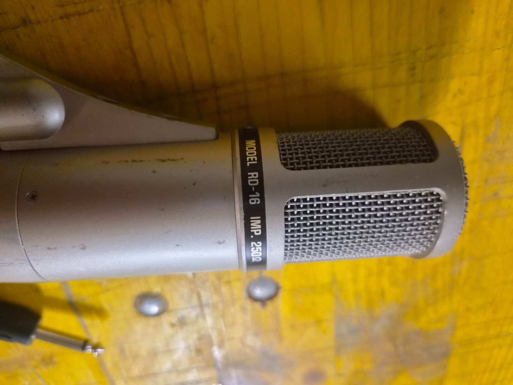 Microfoni: Micro TOA RD-16 – Usato da Conthey venduto da greenday85 3