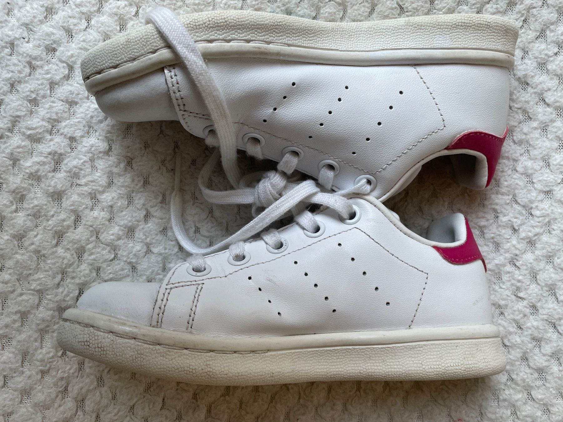 Adidas Scarpe per ragazzi: Schuhe Gr. 30, von Adidas, Stan Smith – Usato da Cham venduto da 2eye 3