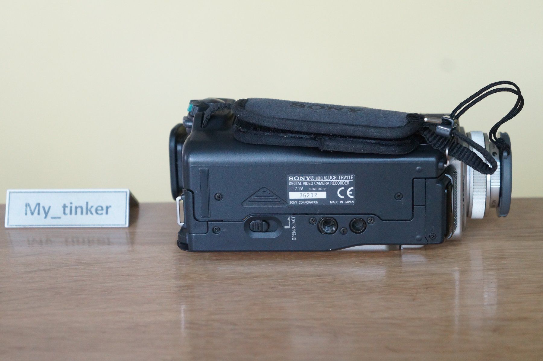 Sony Videocamere: Sony TRV11E ... MiniDV Camcorder ... funktioniert – Usato da St.Gallen venduto da My_tinker 8