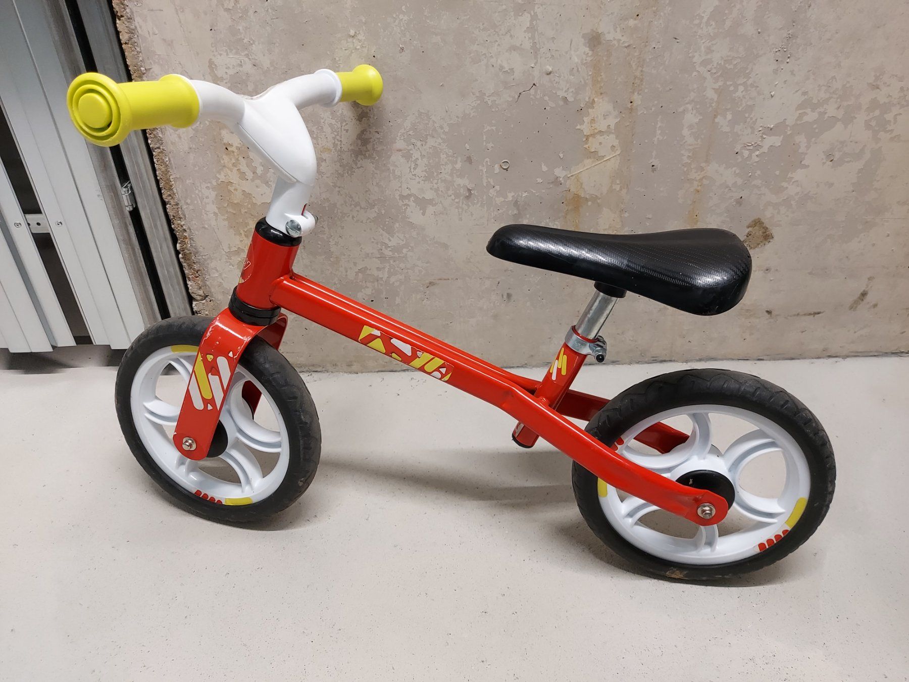 Veicoli per bambini: Kindervelo / Laufrad neuwertig – Usato da Glattfelden venduto da Glattfelden88