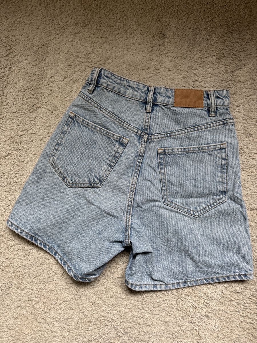 Zara Jeans: Jeansshorts – Gebraucht aus Rorschacherberg von lya_u 1