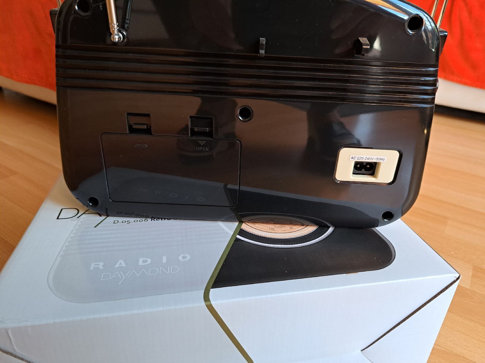Radios: Radio Neu – Neu und originalverpackt aus Gommiswald von Cyndi5 2