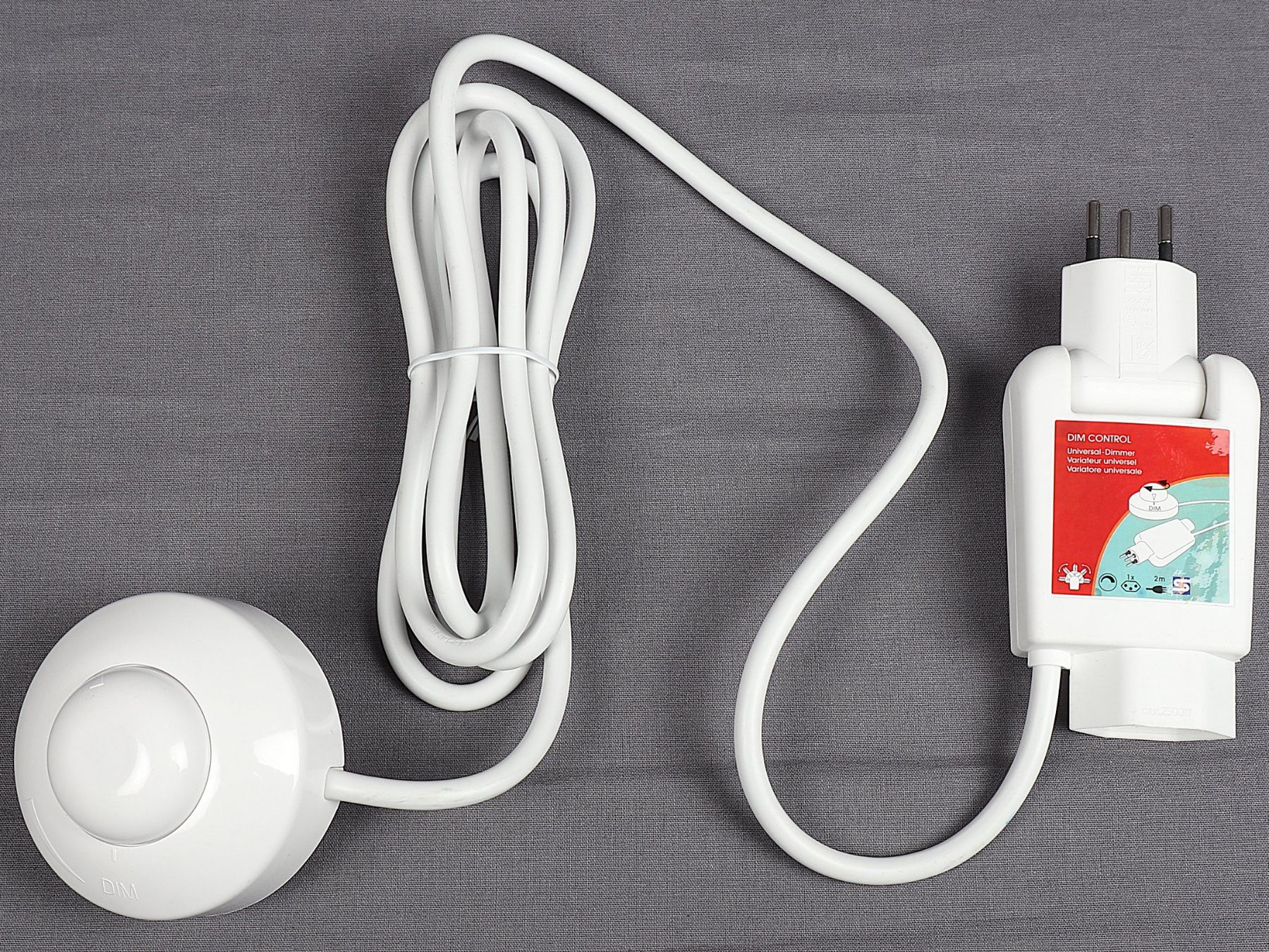 Interrupteurs: DIM CONTROL Universal-Dimmer – D'occasion à Steinen par Restwert_Steinen