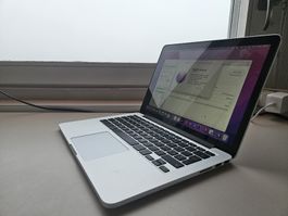Apple MacBook Pro 13 2015 in Gutem Zustand