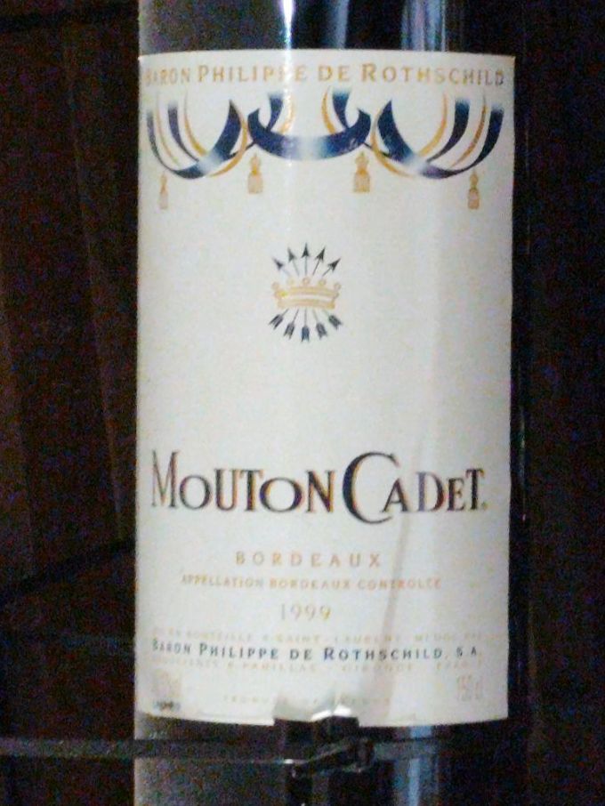 Mouton Rothschild Vino: 1999 Magnum Mouton Cadet – Nuovo e nell'imballaggio originale da Büsserach venduto da Vintage-vins 1