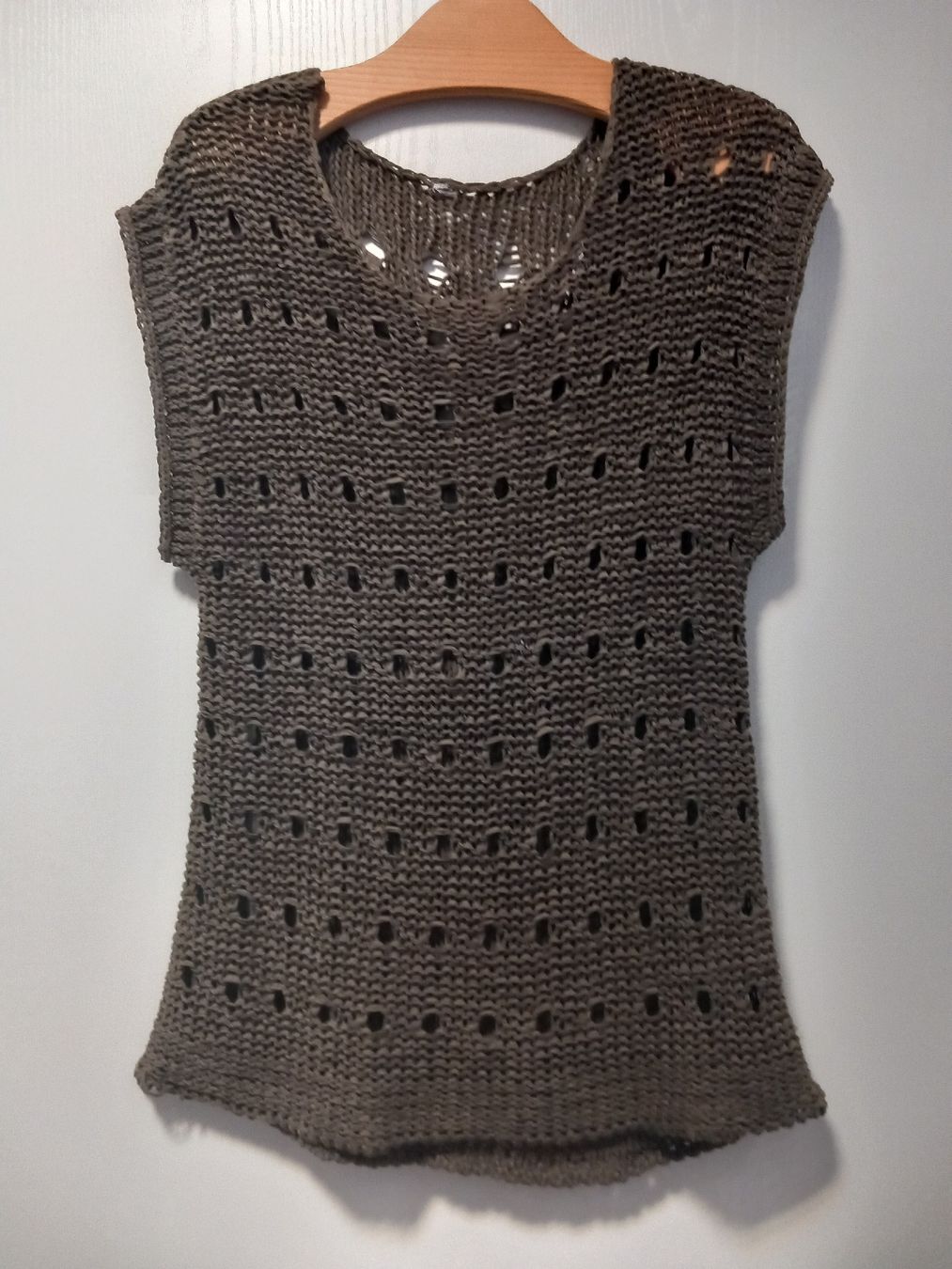 T-shirt: Strick Shirts, Pullunder, schlamm, dunkelgrün,M – Usato da Näfels venduto da gil_sindamel 3