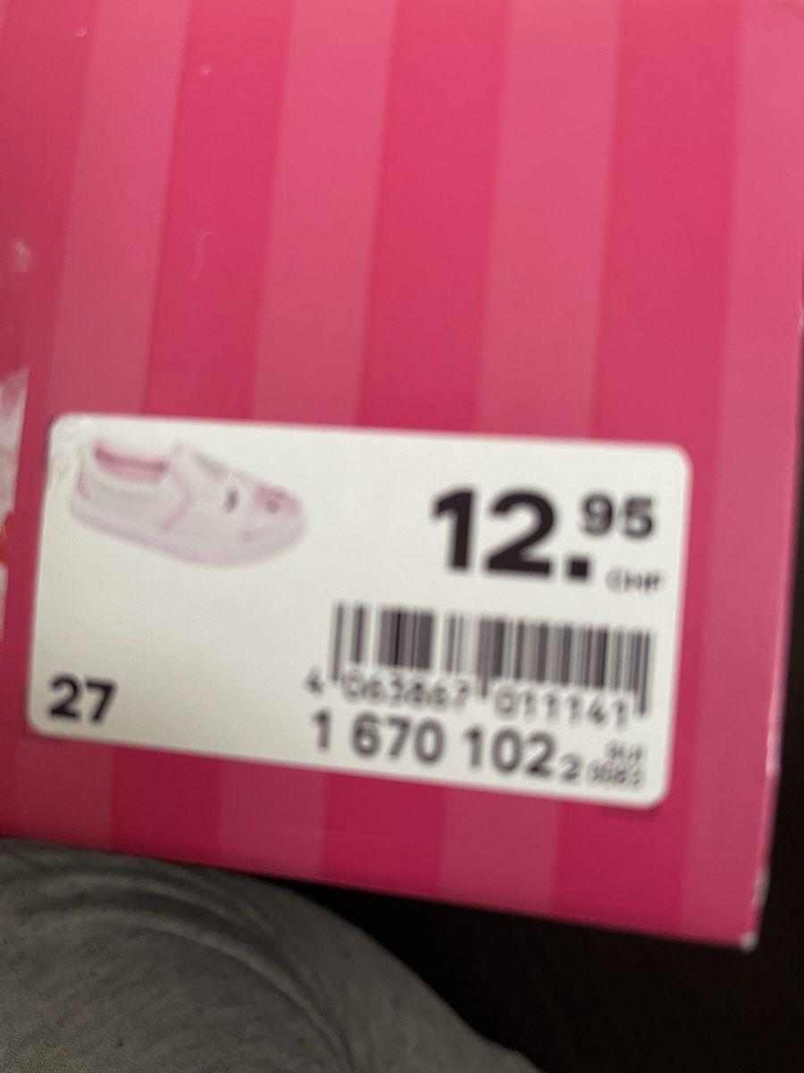 Schuhe für Mädchen: Pantoufles fille pointure 27 – Gebraucht aus MARLY von AISLEE 2