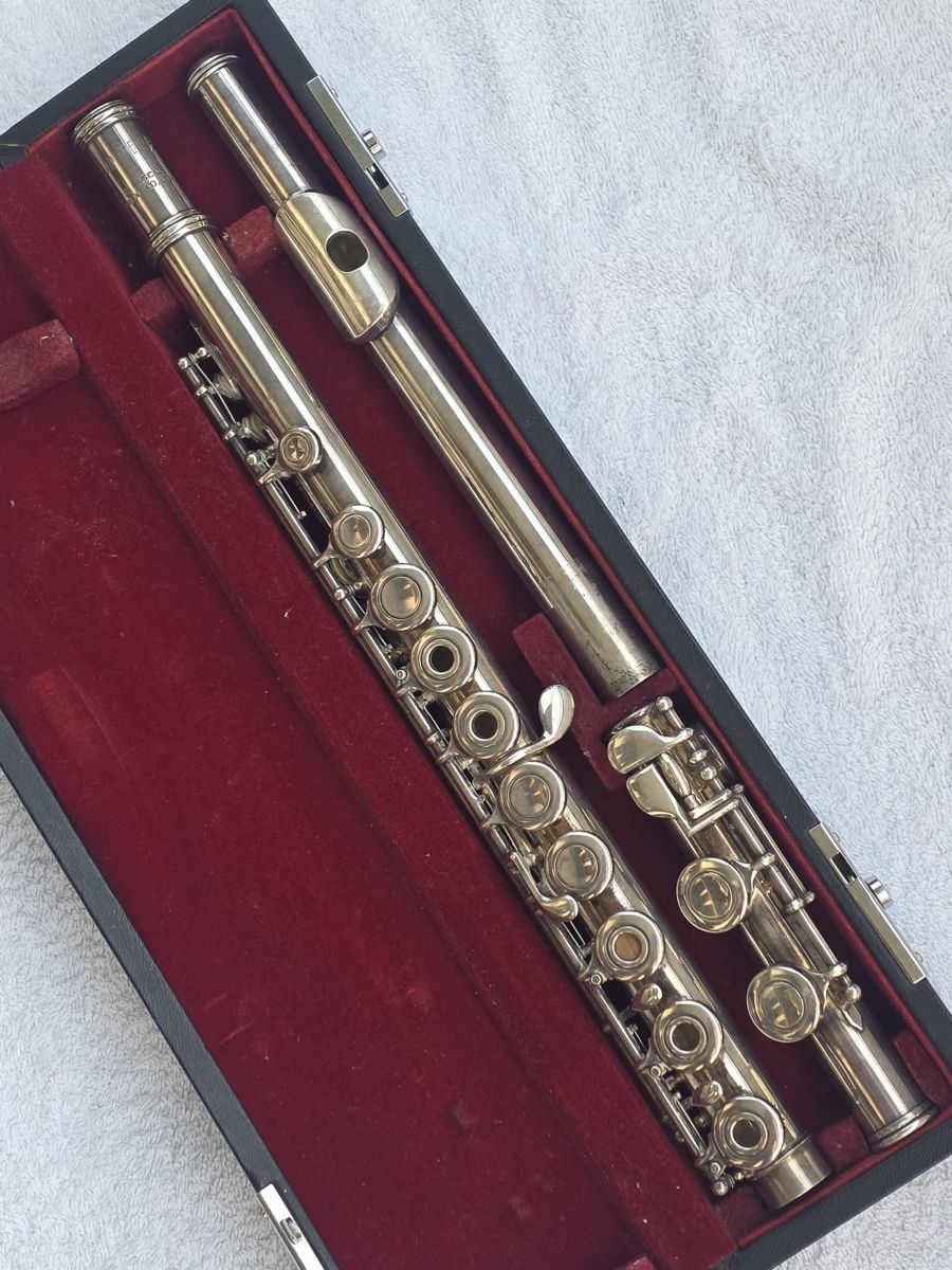 Musikinstrumente: Querflöte „YUPITER“ mit Koffer – Gebraucht aus Wangen b. Olten von Finolino28