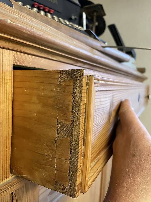 Armadi: Schrank, Kleiner Schrank – Usato da Lupsingen venduto da kurrrti 1