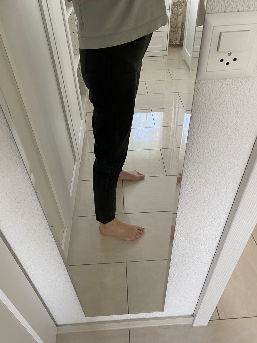Pantaloni: Hose, Kunstleder, NEU – Nuovo e nell'imballaggio originale da Eiken venduto da jessycat01 6