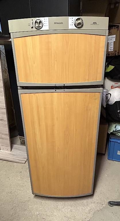 Frigoriferi: Réfrigérateur Dometic RM 7655L – Usato da Montmollin venduto da alexlebien 1