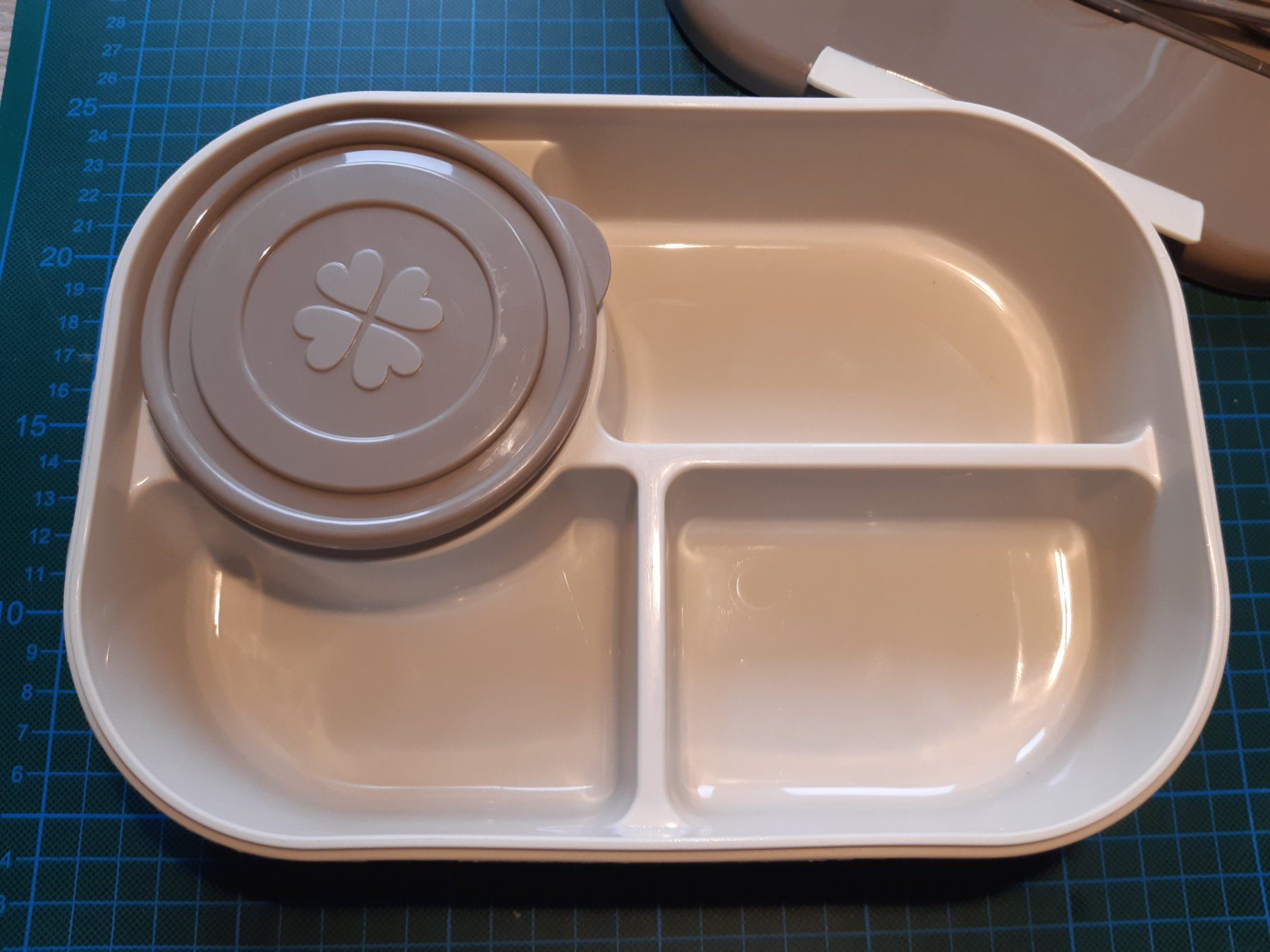 Contenitori & Simili: Lunch Box / Essensbehälter – Nuovo e nell'imballaggio originale da Derendingen venduto da Gaston.J 5