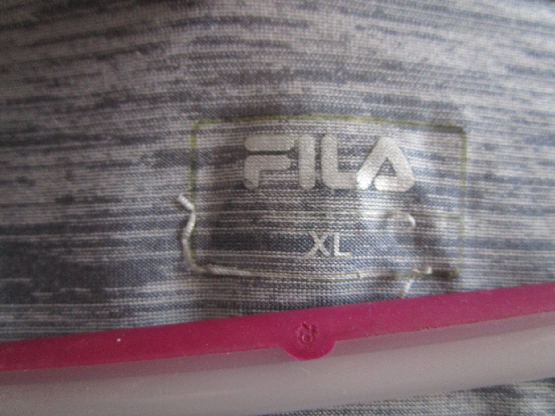 Fila T-shirt: Sportshirt grau – Usato da Birmenstorf AG venduto da Edelweiss25 1