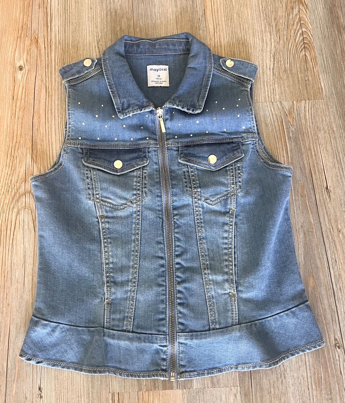 Mayoral Altro abbigliamento per bambina: Mayoral Jeansweste Gr. 16 / 162 neu – Nuovo (secondo la descrizione) da Belp venduto da Solyluna