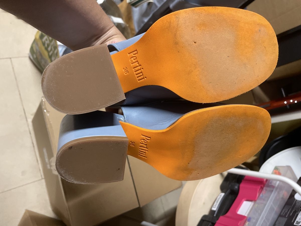 Scarpe da donna: Pertini Slipper Slingbacks Hellblau Leder Gr. 36 – Usato da Schliern b.Köniz venduto da Nikk0tin 4