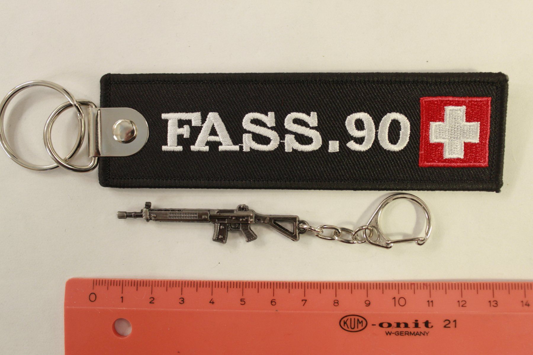 Schlüsselanhänger & - bänder: porte clé FASS90 – Gebraucht aus La plaine von 762