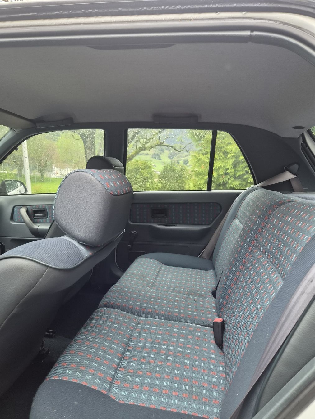 Renault Automobili: Renault Clio 1.4  – Difettoso da Näfels venduto da Aa0123 5
