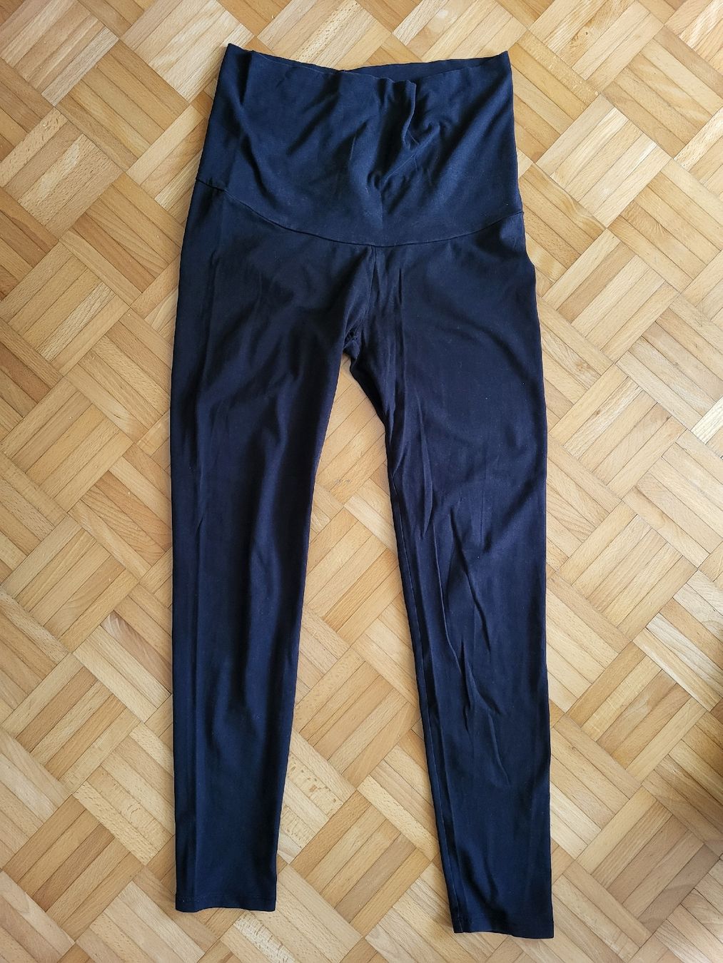 Lotti di vestiti: Umstandsmode Paket Leggins Gr M – Usato da Henggart venduto da Katzenpfoten 8