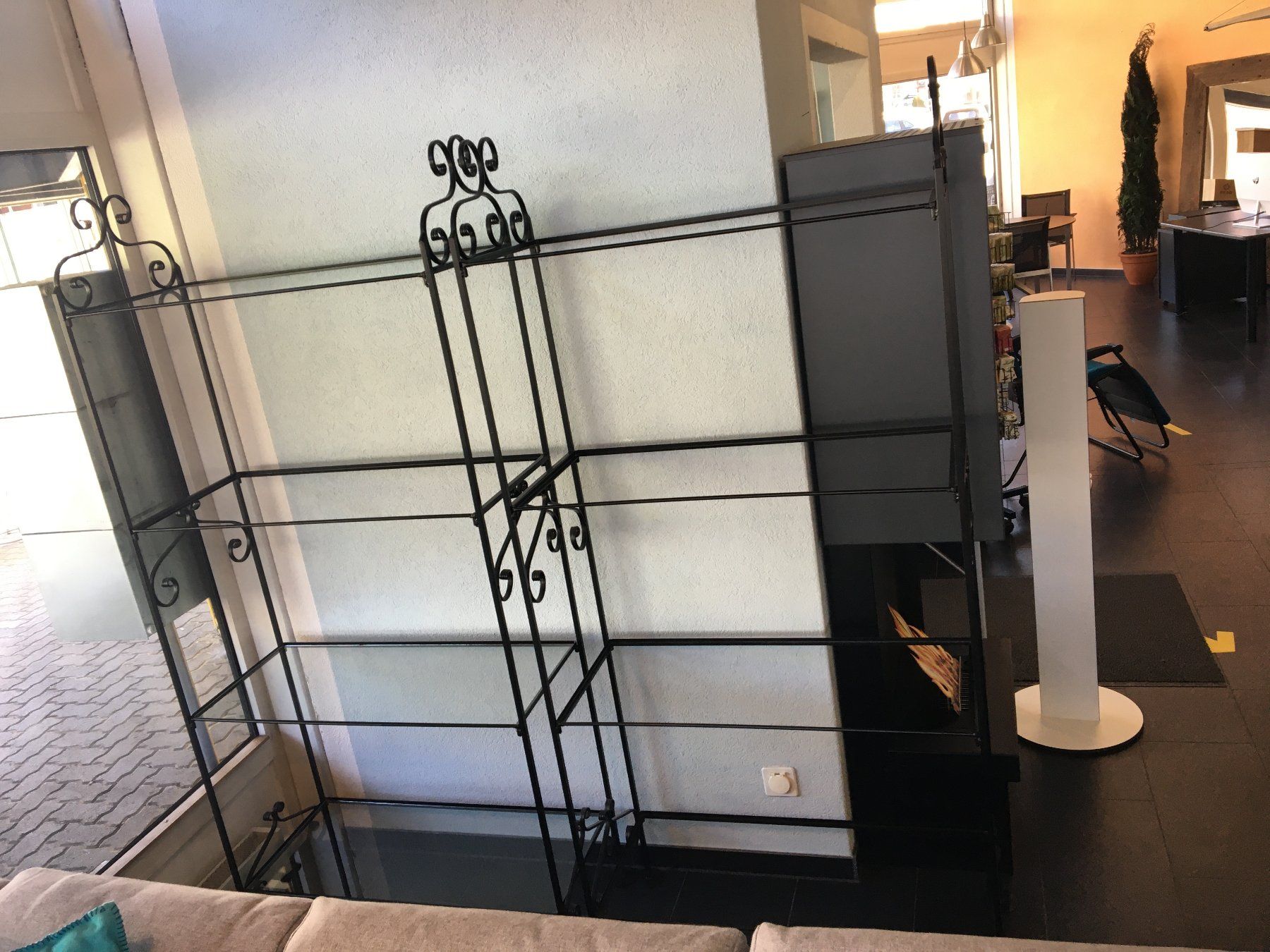 Scaffali: Metallgestelle mit Glas – Usato da Heimberg venduto da ama_75w2 1