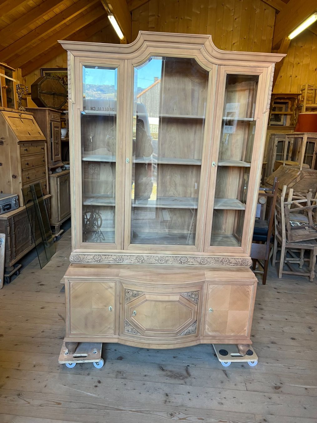 Vetrine: ART 1043-H Vitrine sablé – Usato da Pont-La-Ville venduto da BCMGLEAL 1