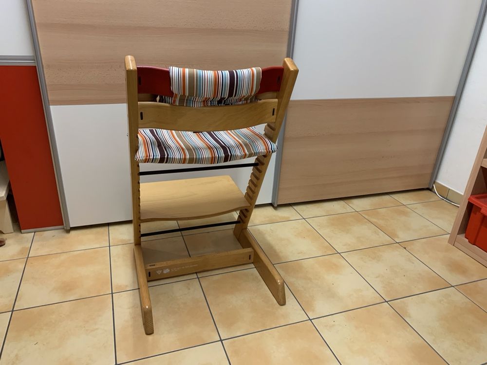 Tripp Trapp Original inkl. Babybügel Holz und Sitzkissen 4