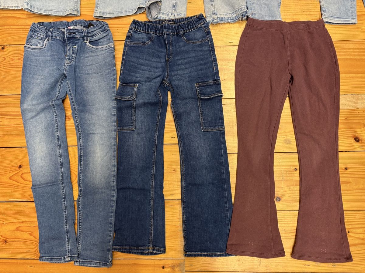 Lotti & Set di vestiti: Kleiderpaket Mädels, Grösse 134/140 – Usato da Büren an der Aare venduto da Nikito2001 5